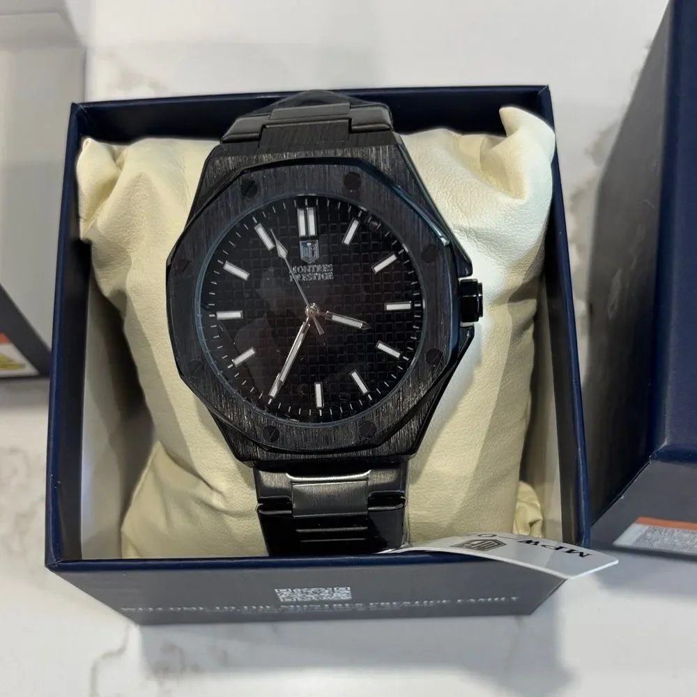 Montres prestige Black Stainless Steel Watch with Textured Dial